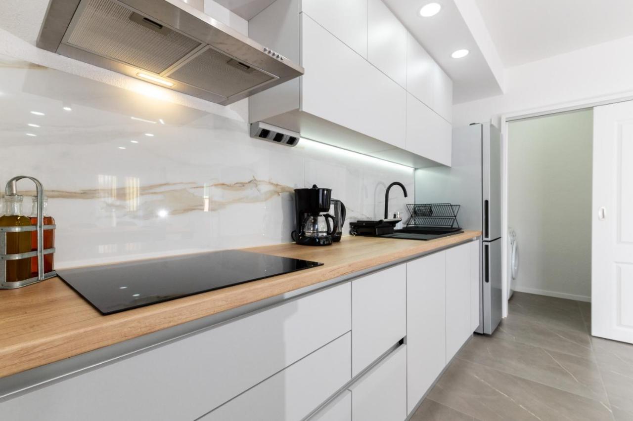 Apartment Vuletin Kaštela エクステリア 写真