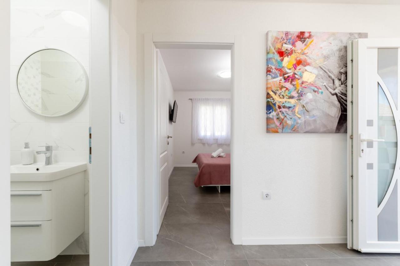 Apartment Vuletin Kaštela エクステリア 写真