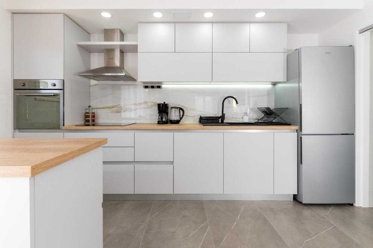 Apartment Vuletin Kaštela エクステリア 写真