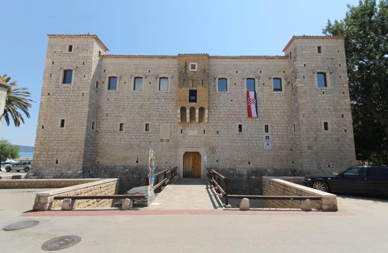 Apartment Vuletin Kaštela エクステリア 写真